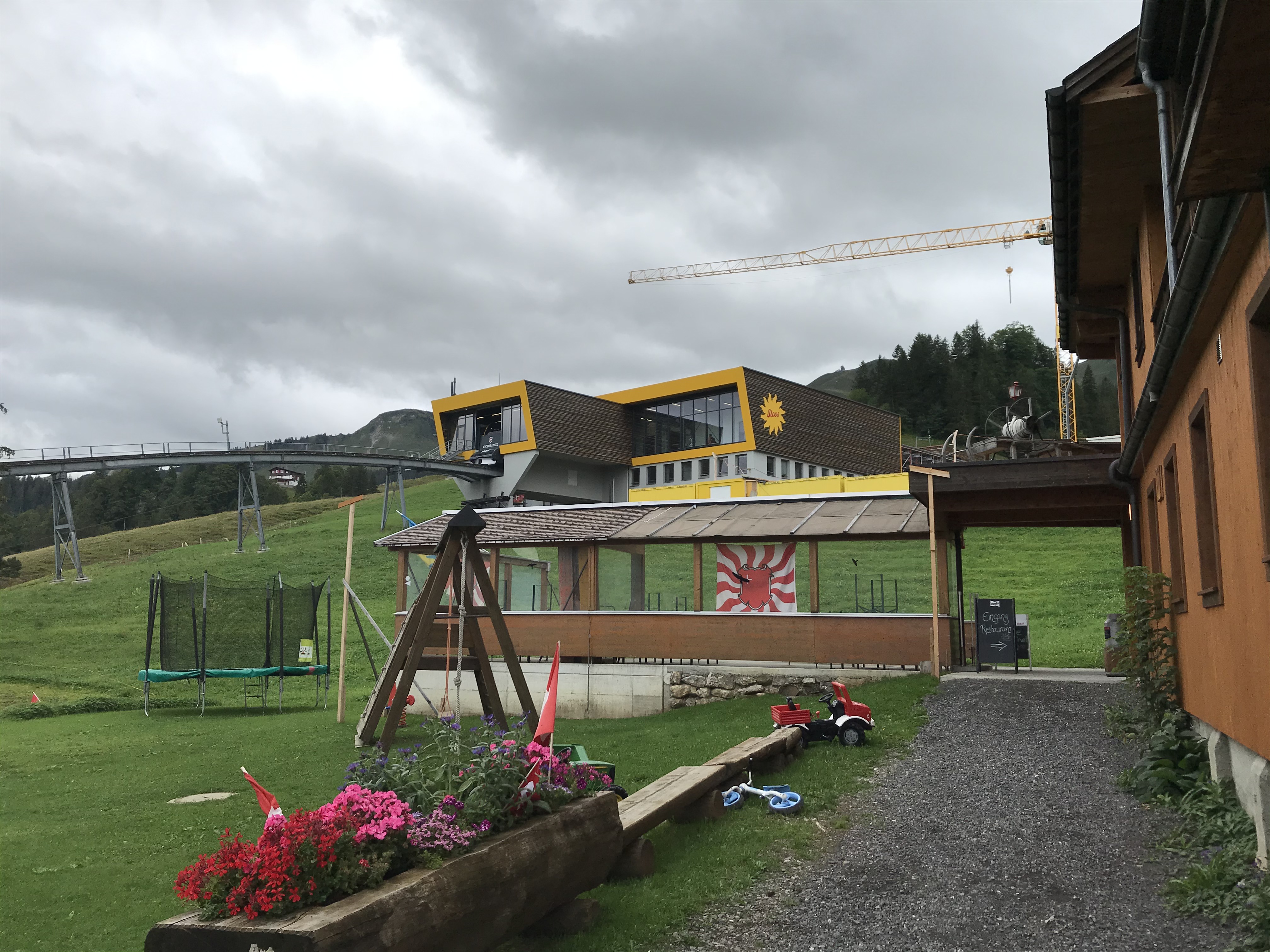 Auf den Stoos mit der Standseilbahn zum Restaurant Balmberg.